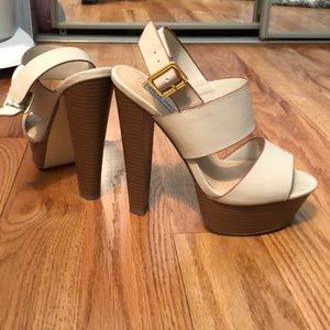 Steve Madden platform sandals